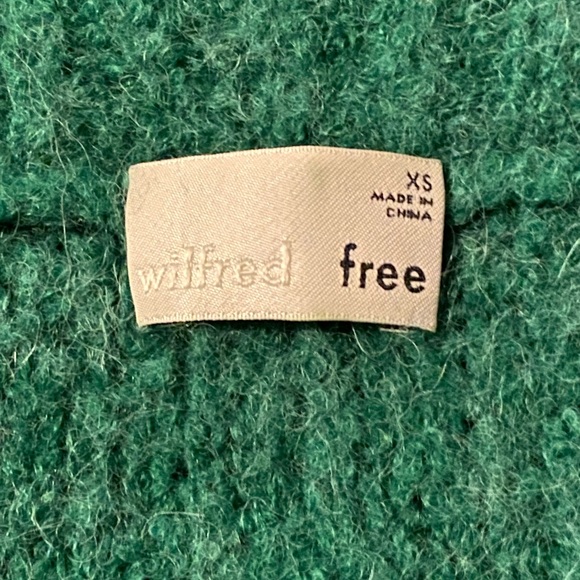 Aritzia Wool Gwyneth Sweater - Picture 7 of 8